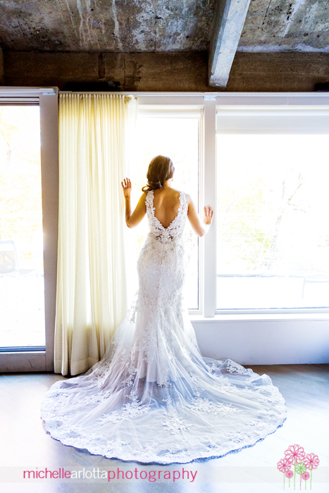 roundhouse beacon bridal prep in penthouse