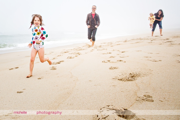 family of four candid photos at nj shore