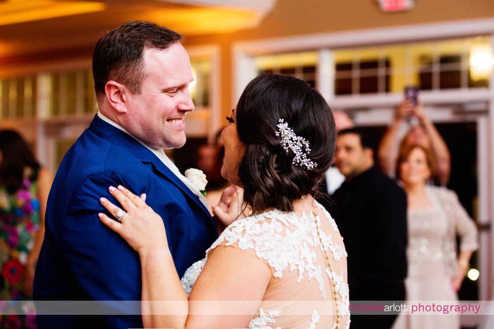 bride and groom first dance at bear brook valley new jersey wedding