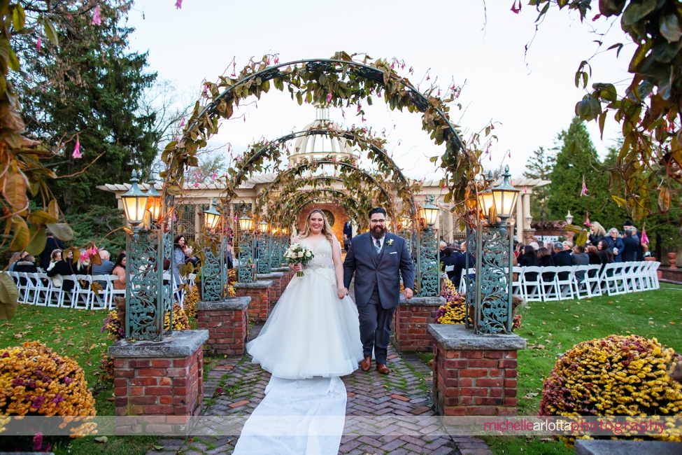 The manor NJ outdoor wedding ceremony