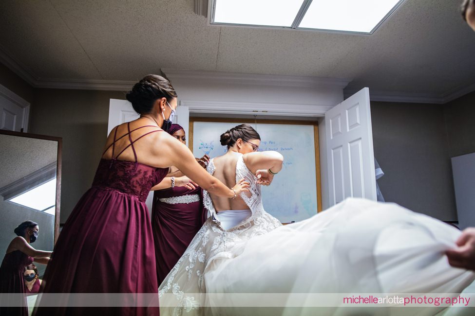 Desmond Hotel Malvern Pa Wedding bride prep