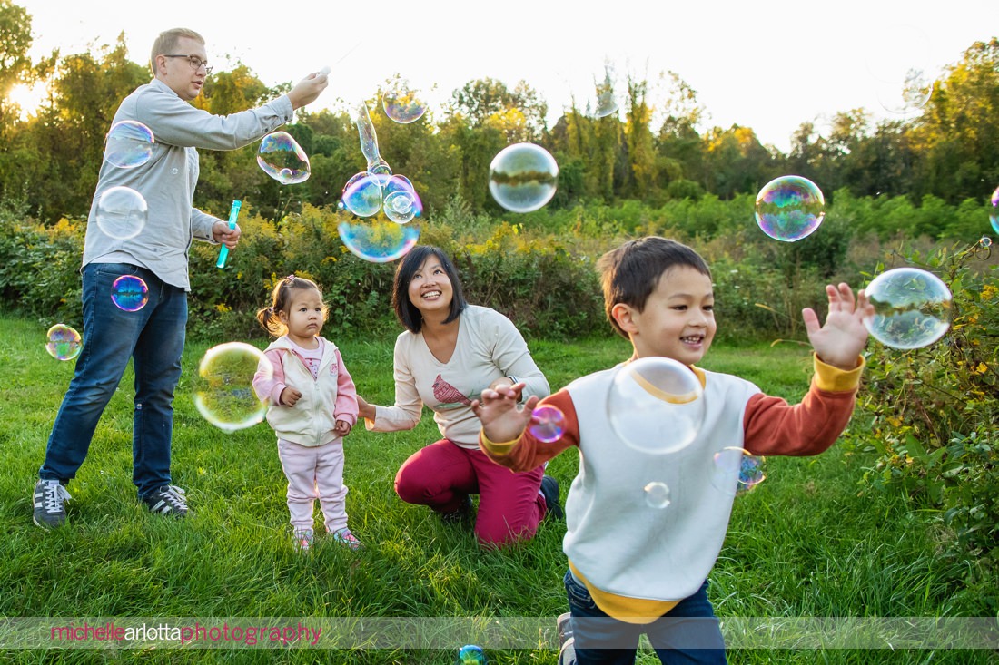 Hunterdon County NJ Mini Family Session with bubbles