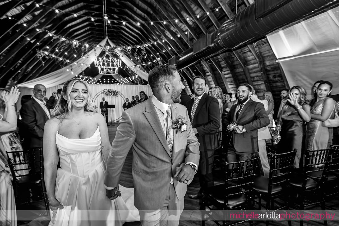 Perona Farms summer wedding ceremony